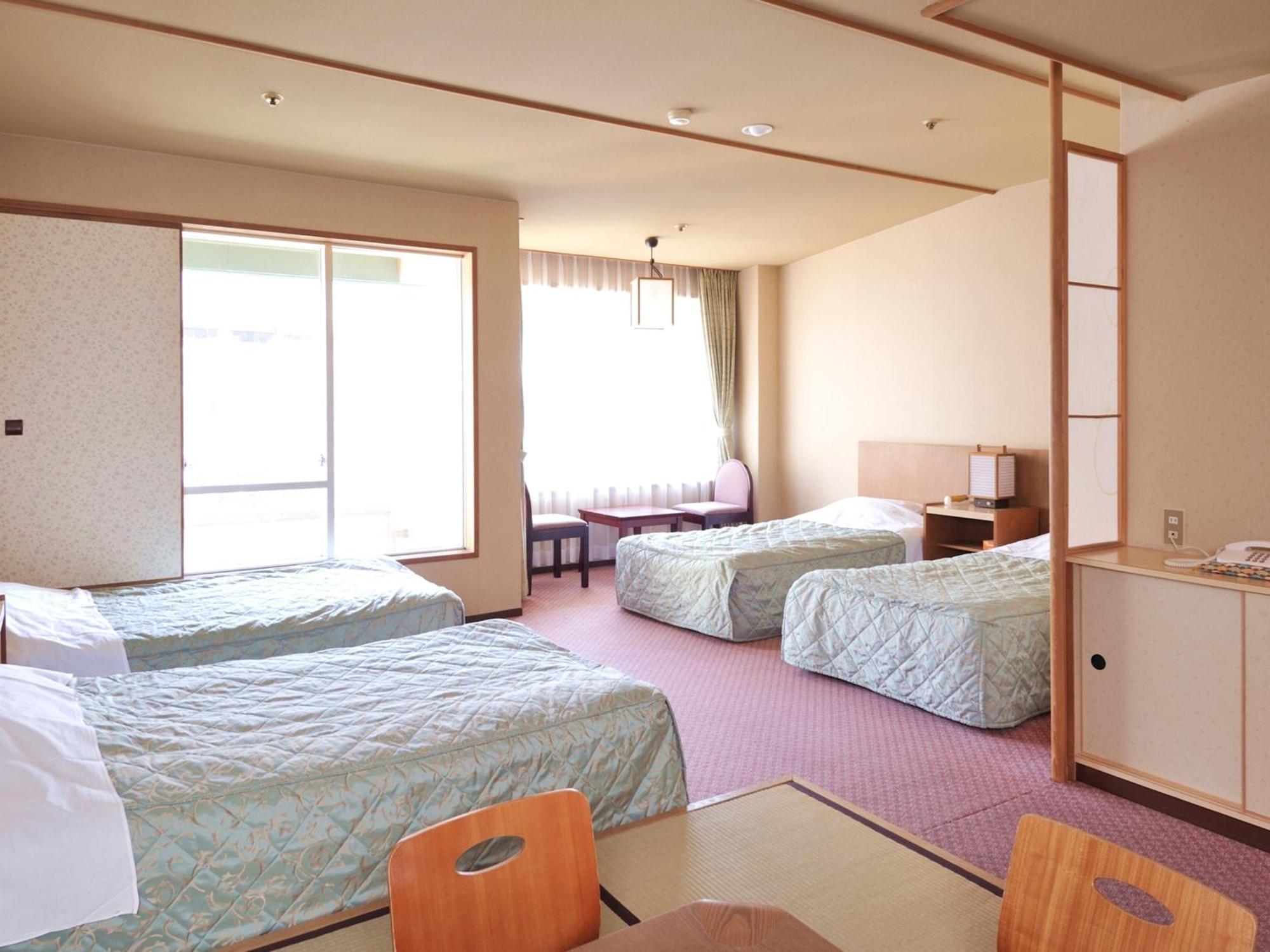 Room with Tatami-Area - Non-Smoking