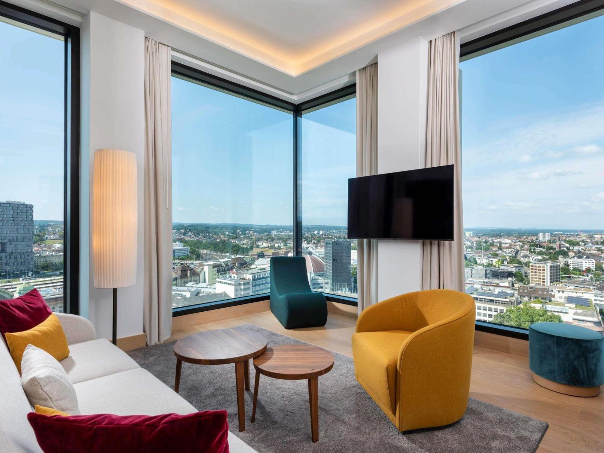King Suite - High Floor
