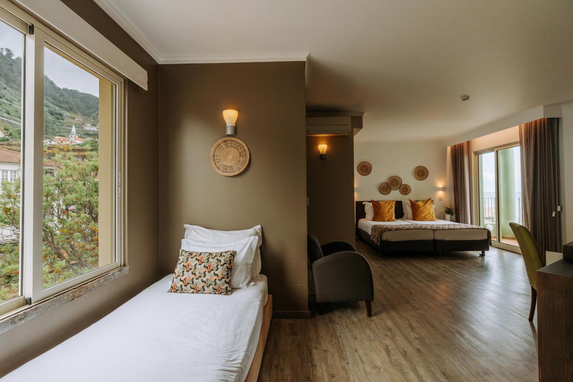 Twin Room with Extra Bed