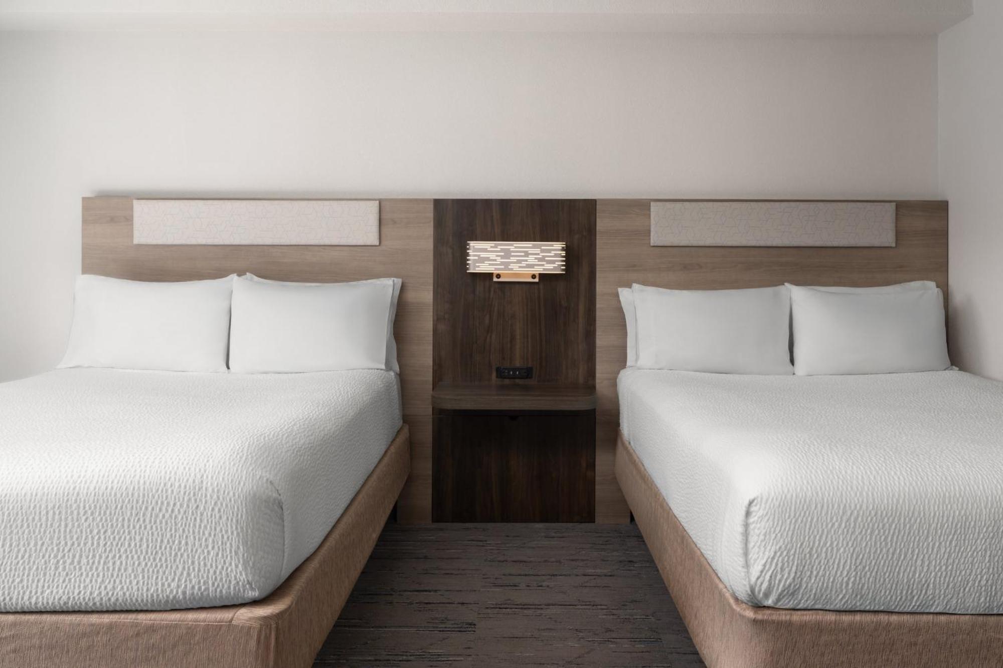 Standard Room with Two Queen Beds