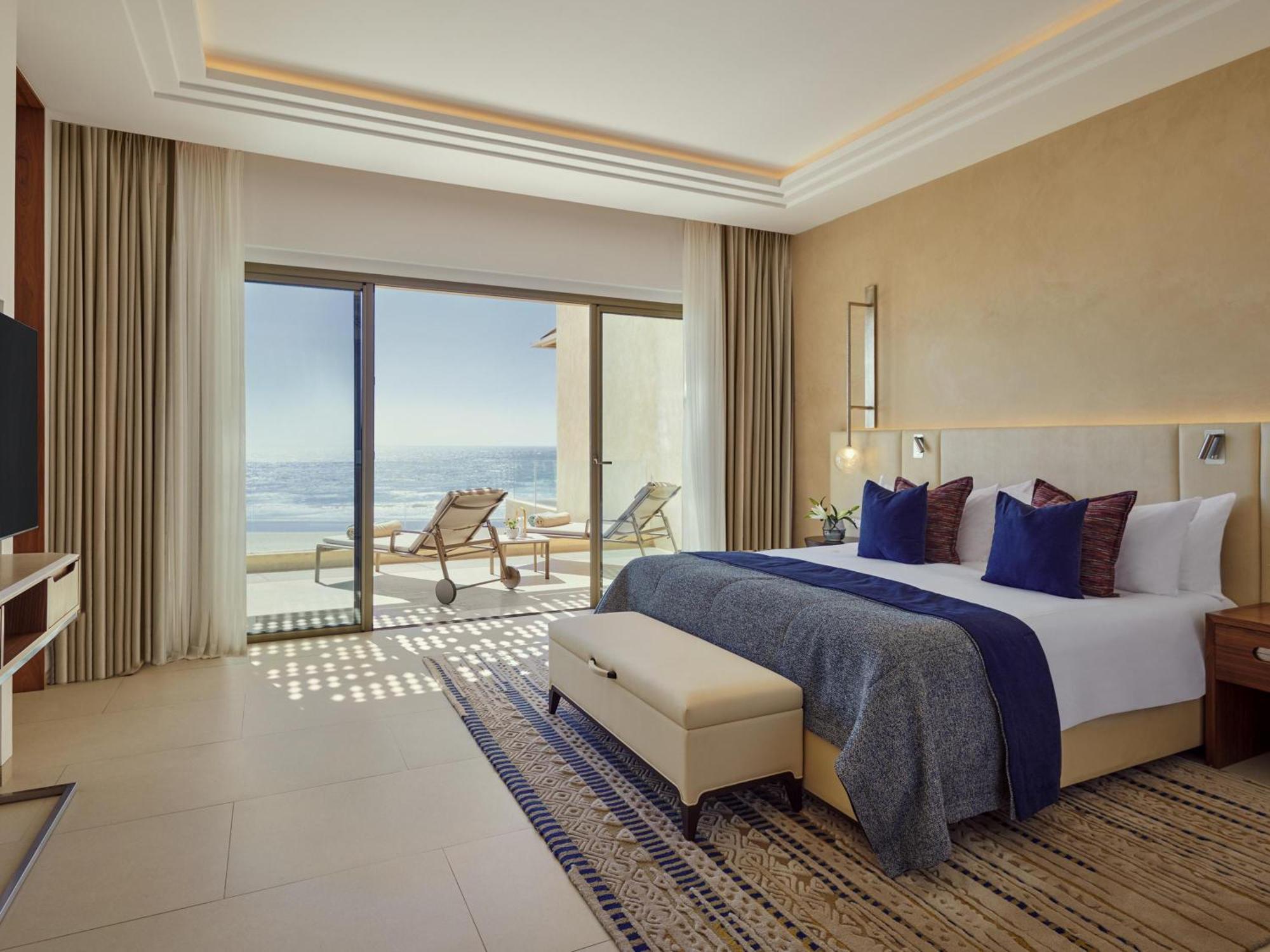 One-Bedroom Deluxe Suite with Ocean View