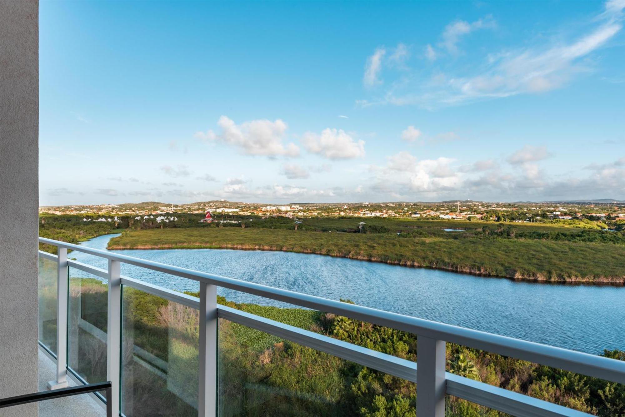 One-Bedroom King Suite Sunrise View