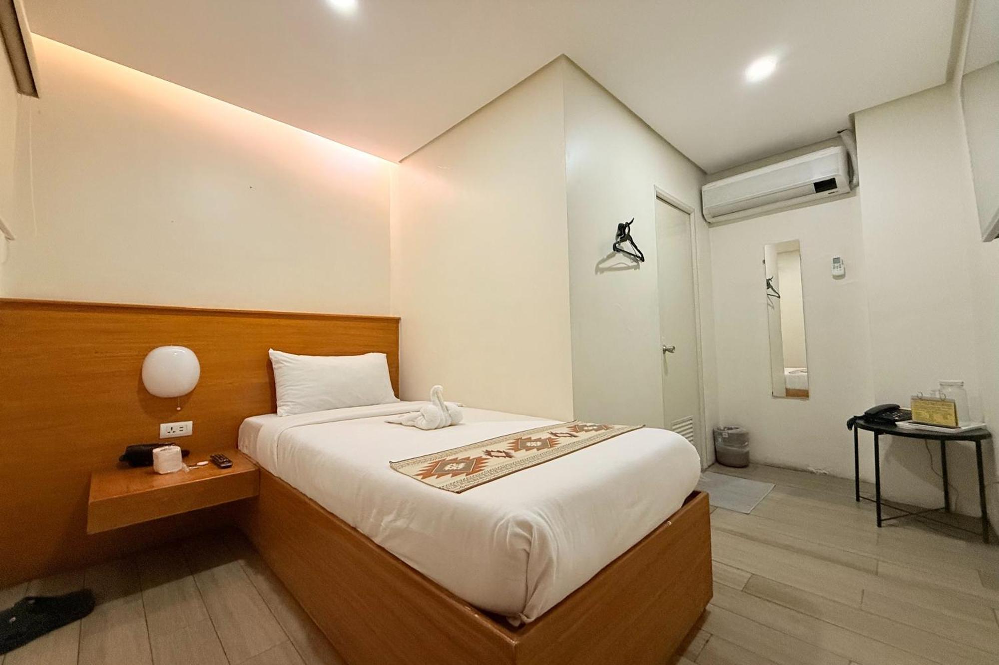 Single Room with Bathroom