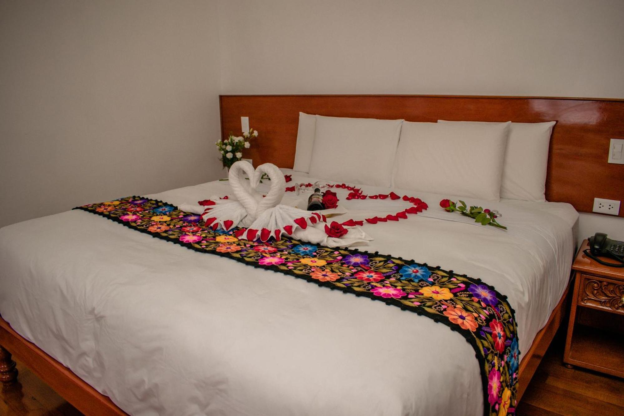 Deluxe Queen Suite