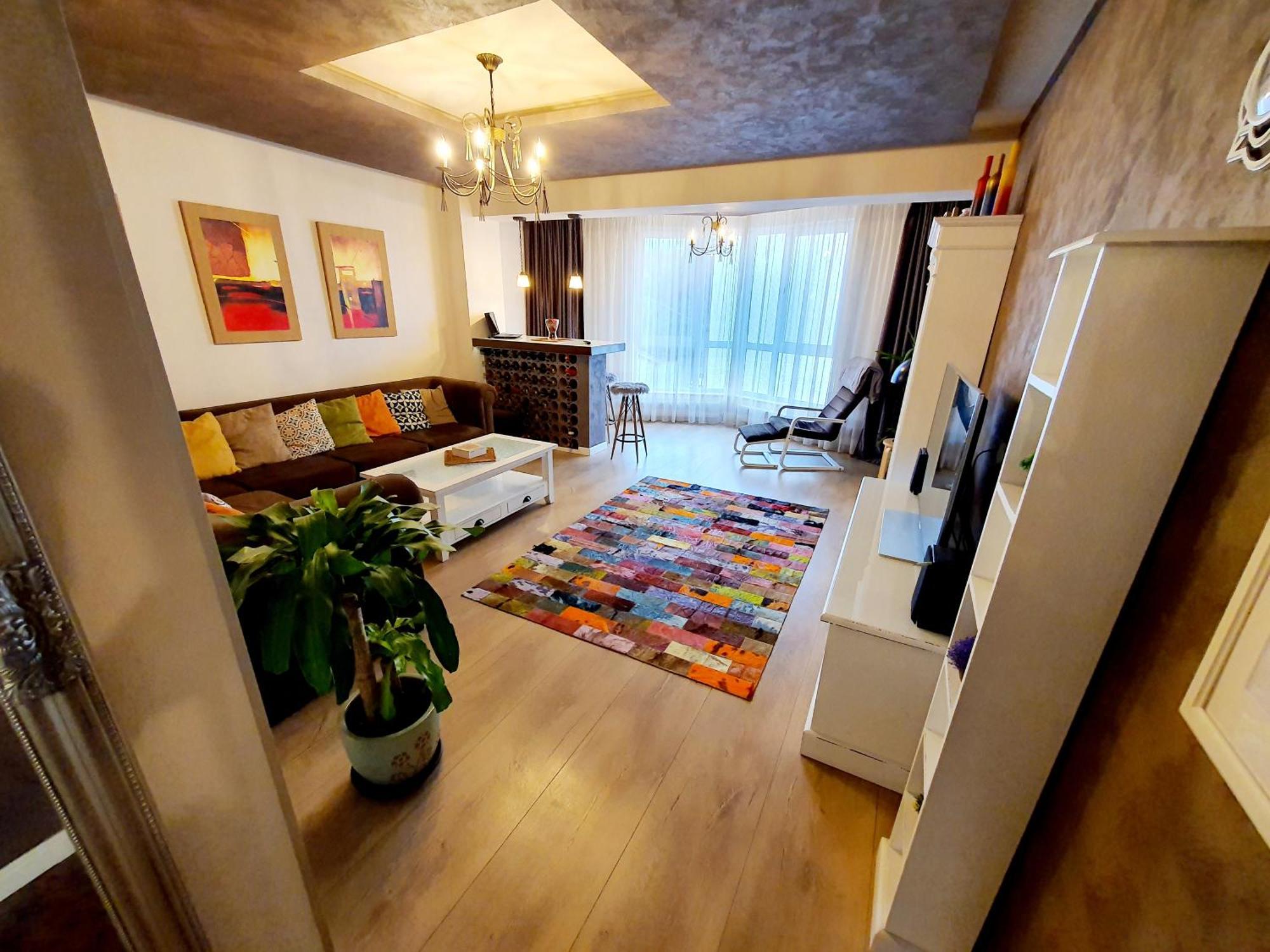 Deluxe Apartment