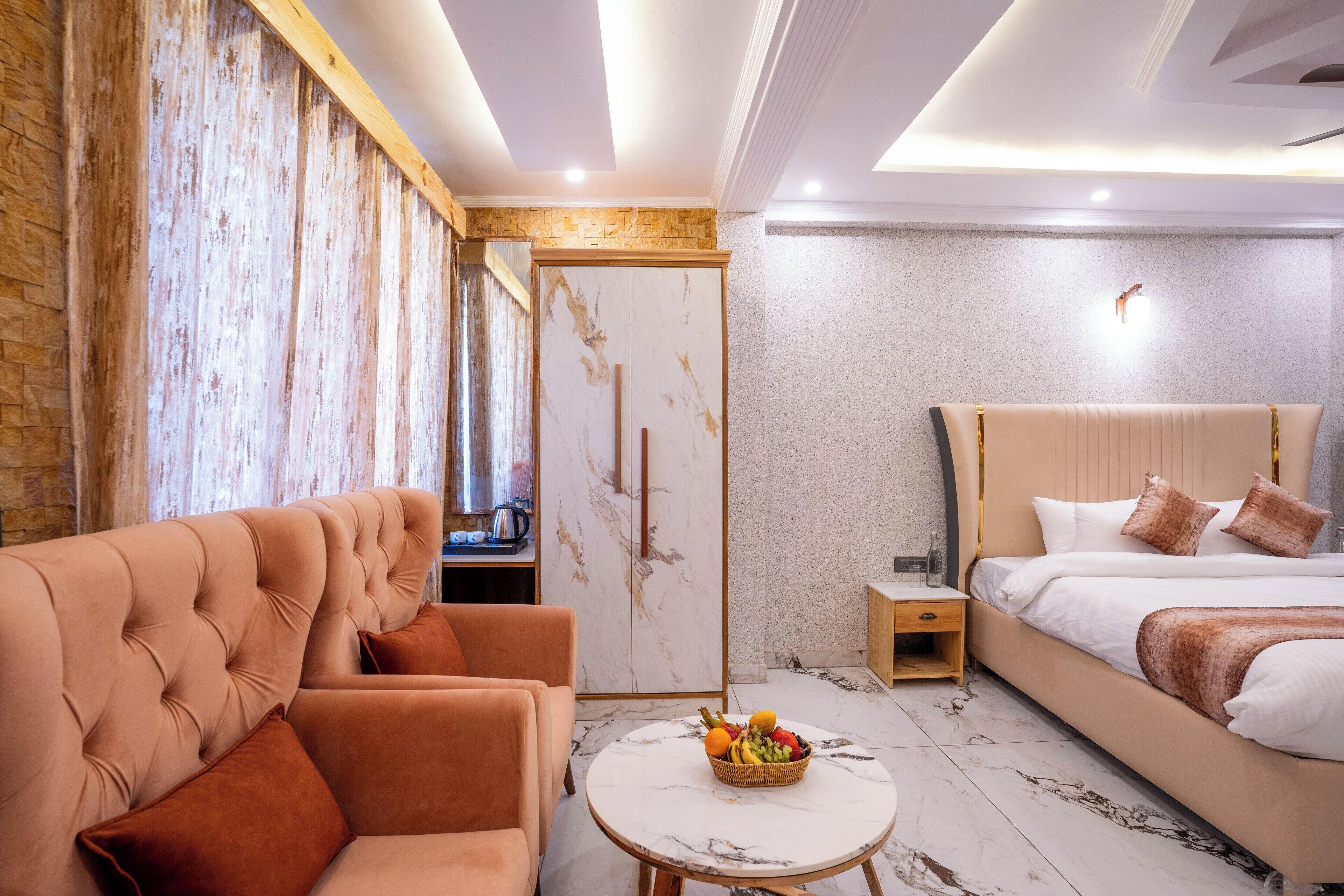 Deluxe King Room