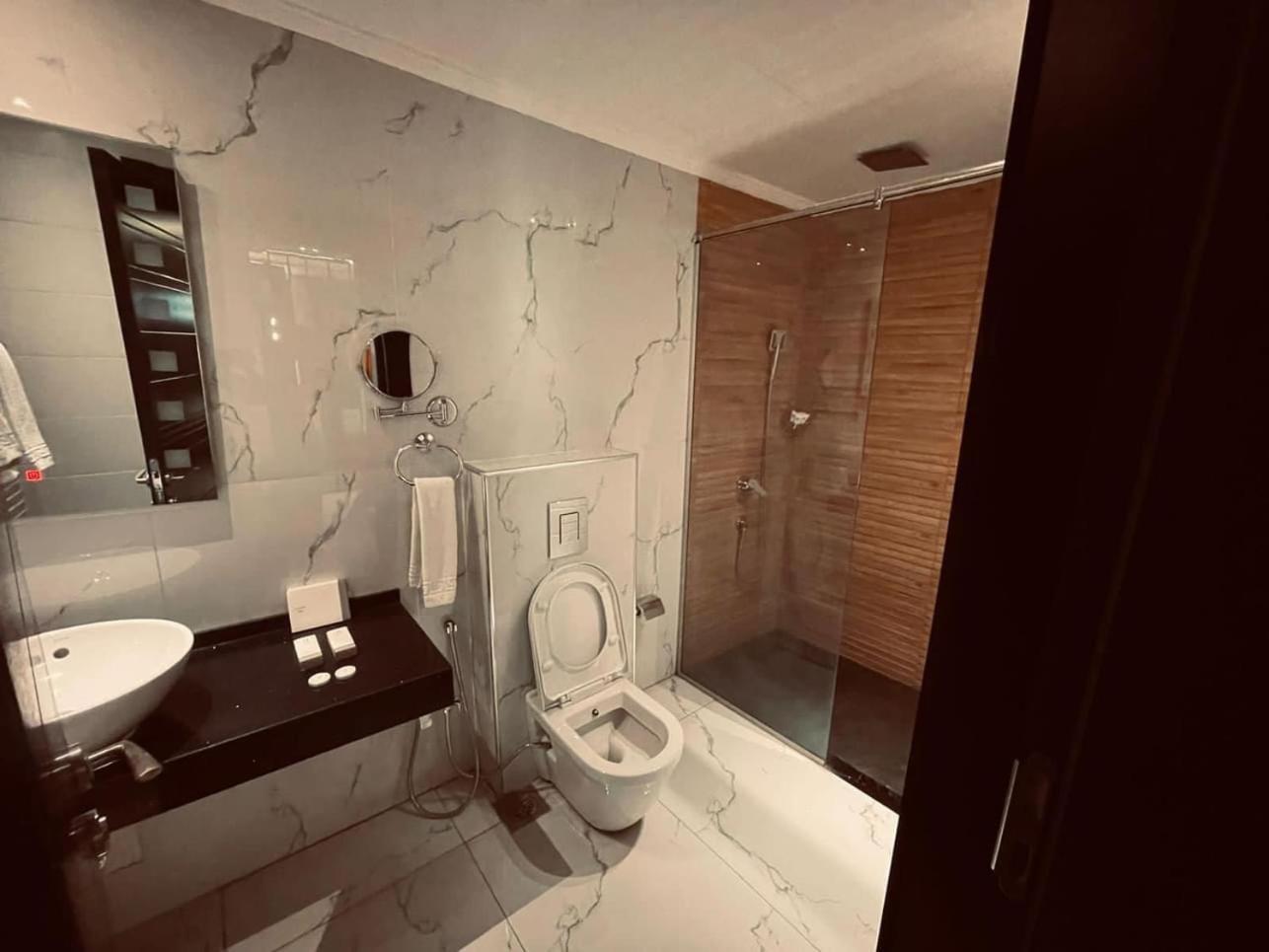 One-Bedroom Suite