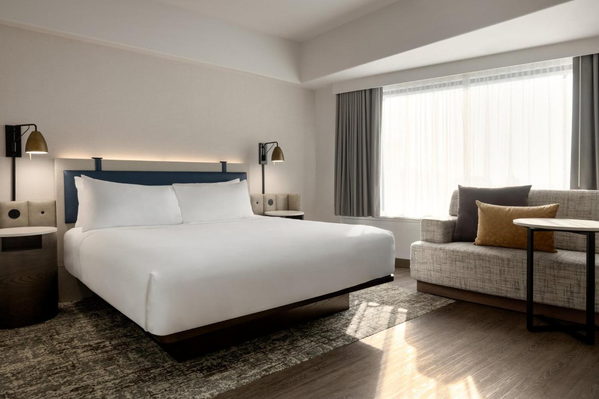 Standard King Room