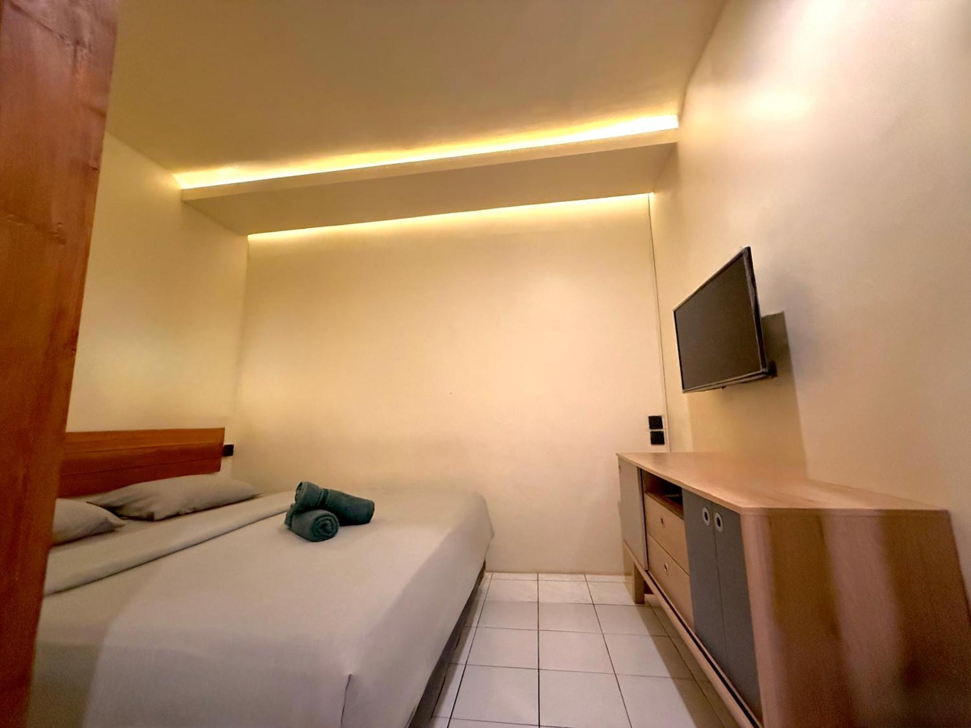 Standard Double Room with Private Bathroom