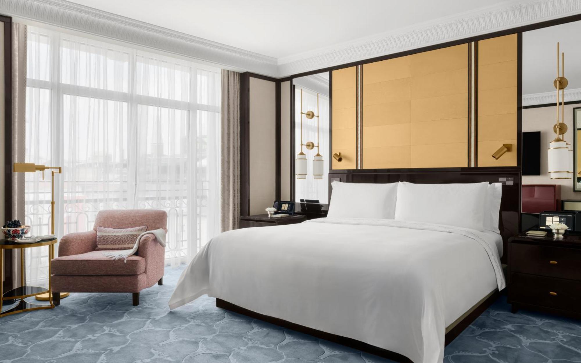 Deluxe King Room