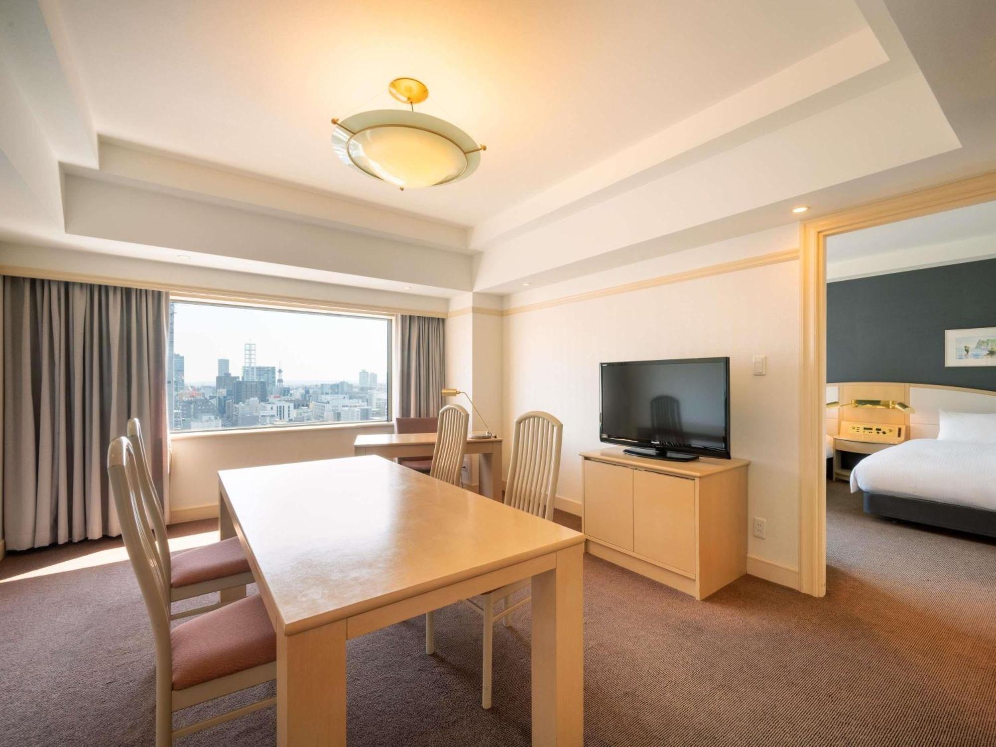Classic Junior Suite with Lounge Access