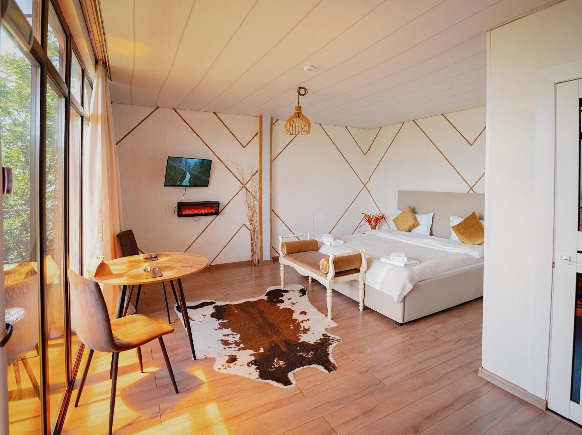 Large Double Room