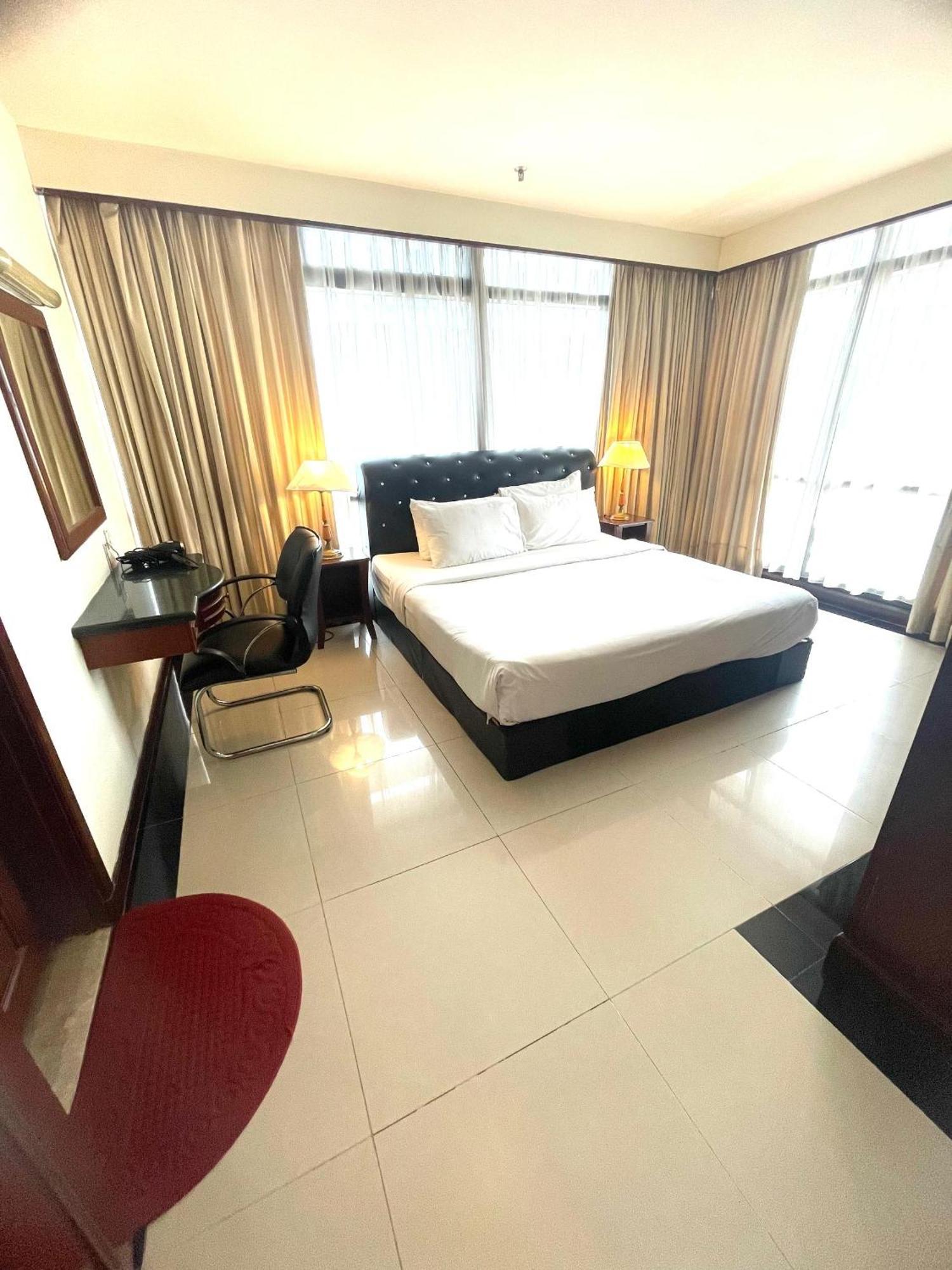 Two-Bedroom Apartment with City View