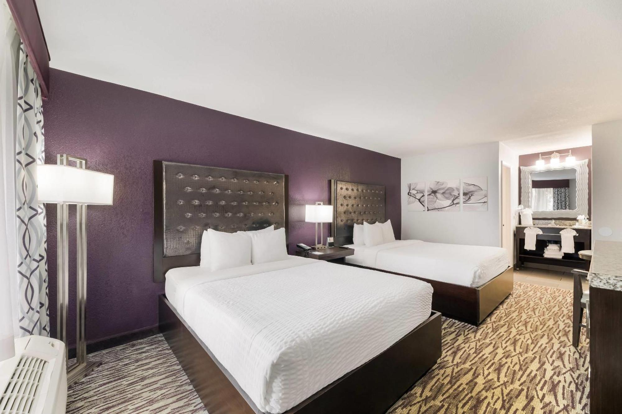 Queen Room with Two Queen Beds - Pool View (No Resort Fee)
