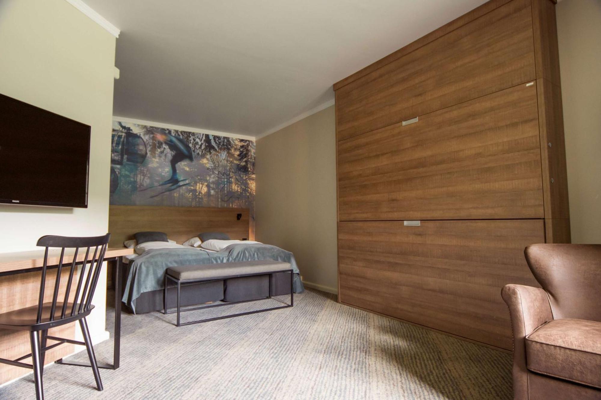 Superior Family Room