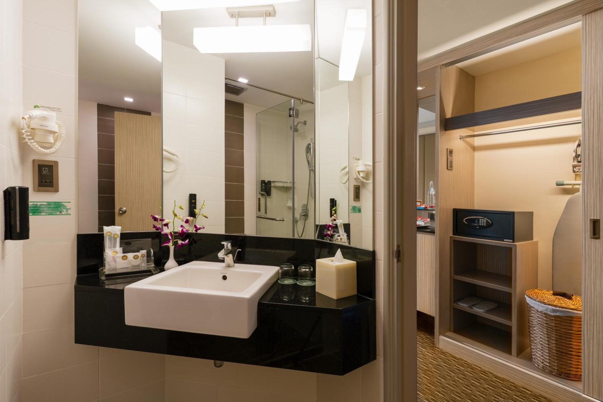 Premier Twin Room