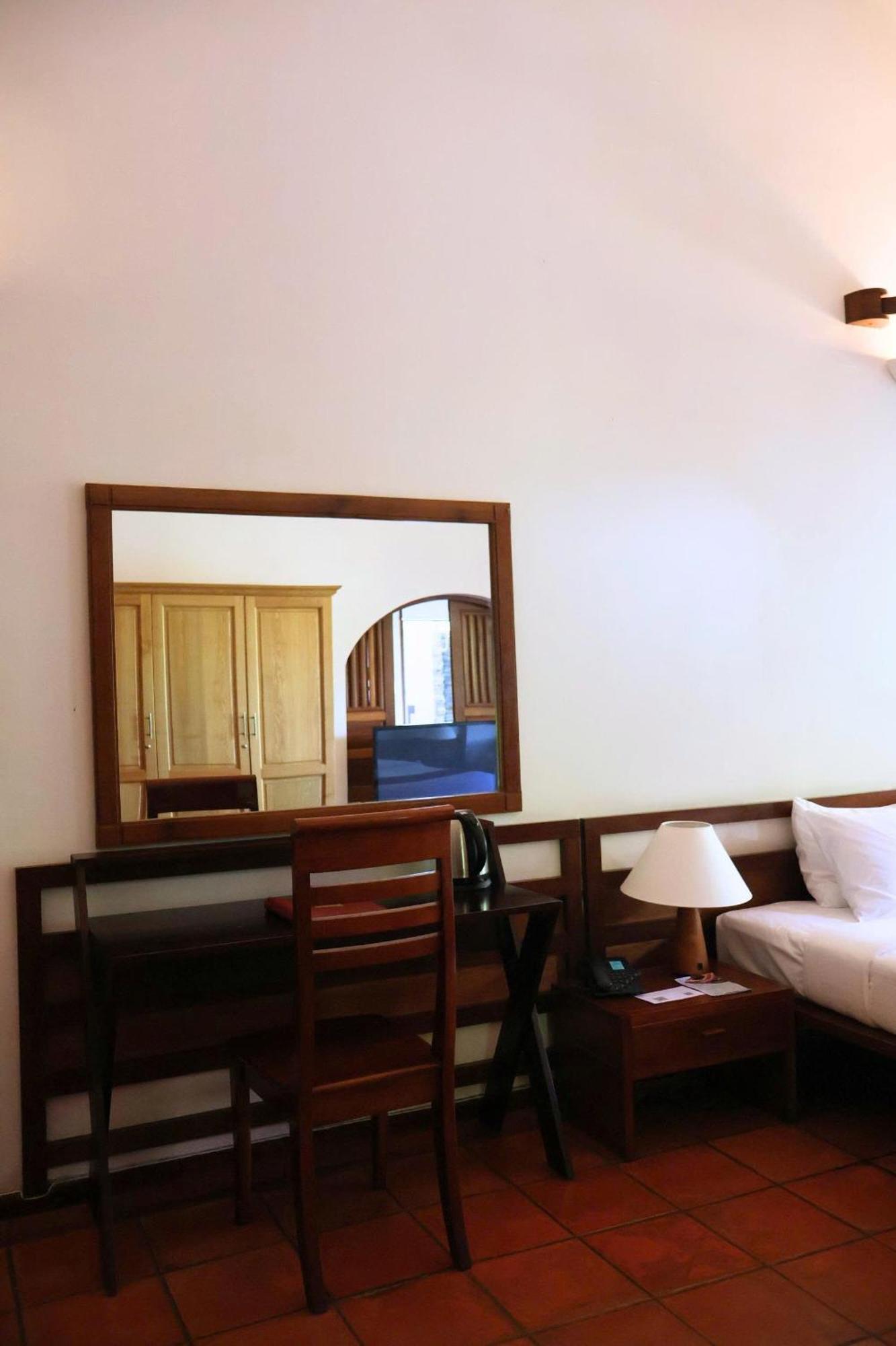 Deluxe Bungalow with Garden View