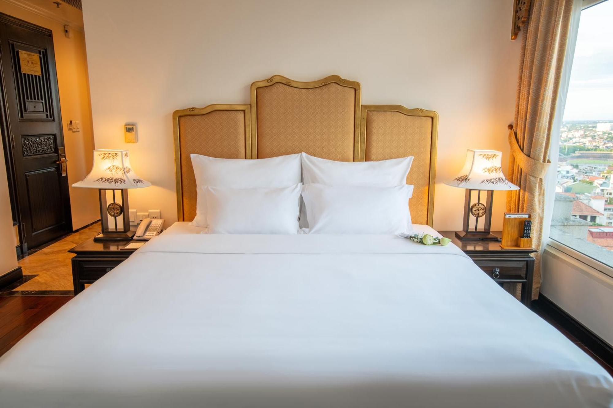 Junior Suite with City View