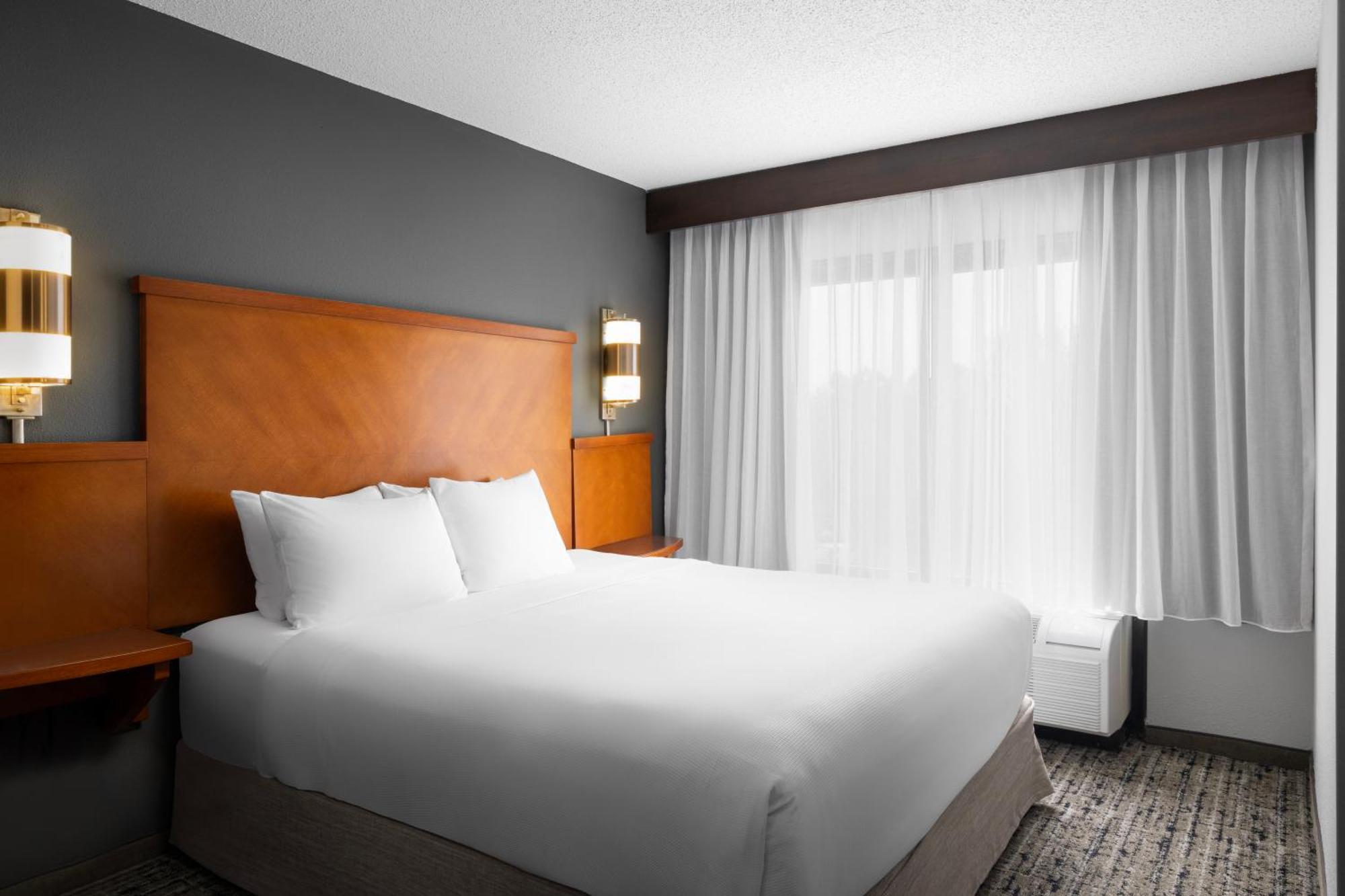 King Room with Sofa Bed and Accessible Tub - Disability Access