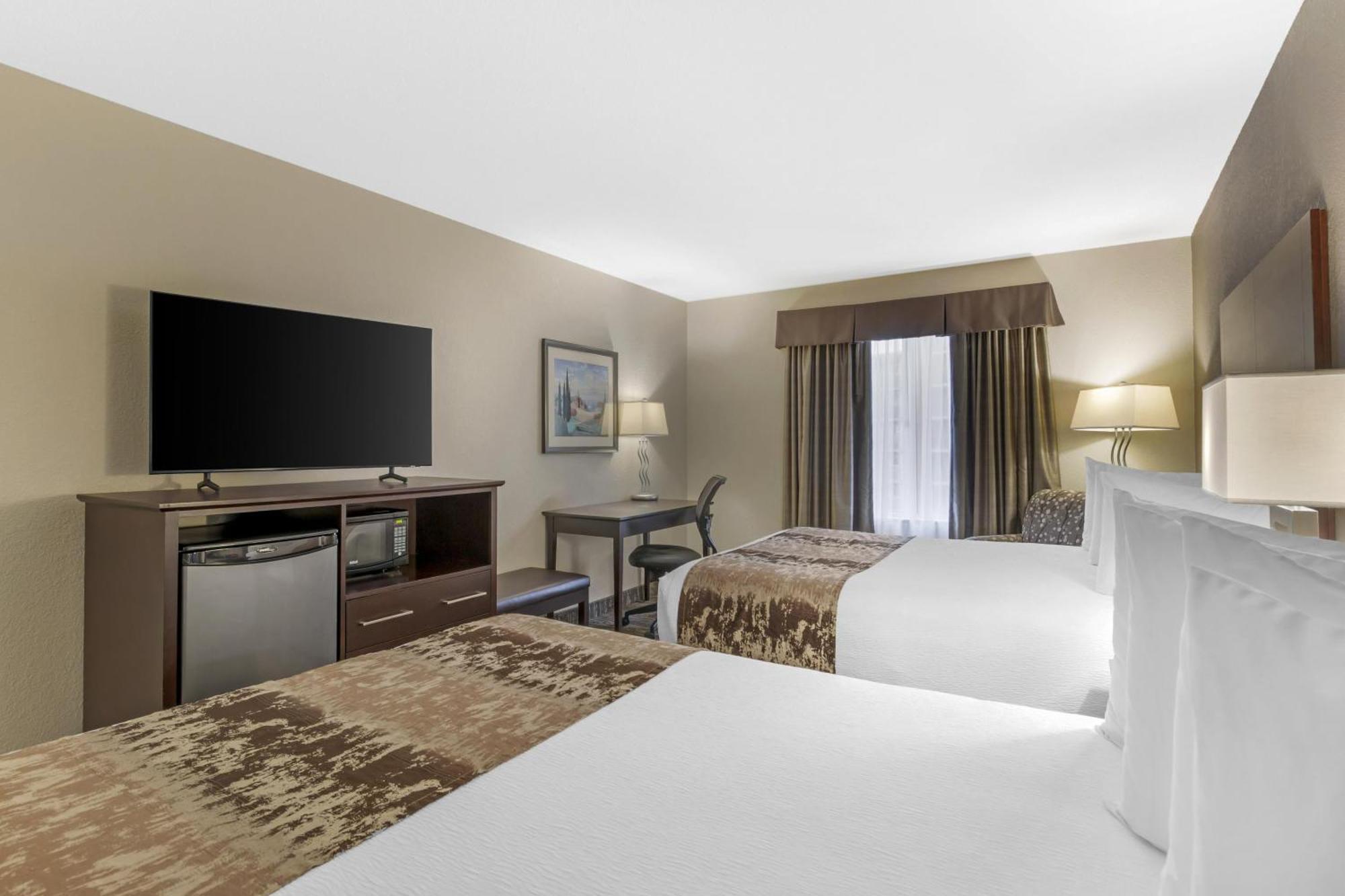 Queen Room with Two Queen Beds - Non-Smoking