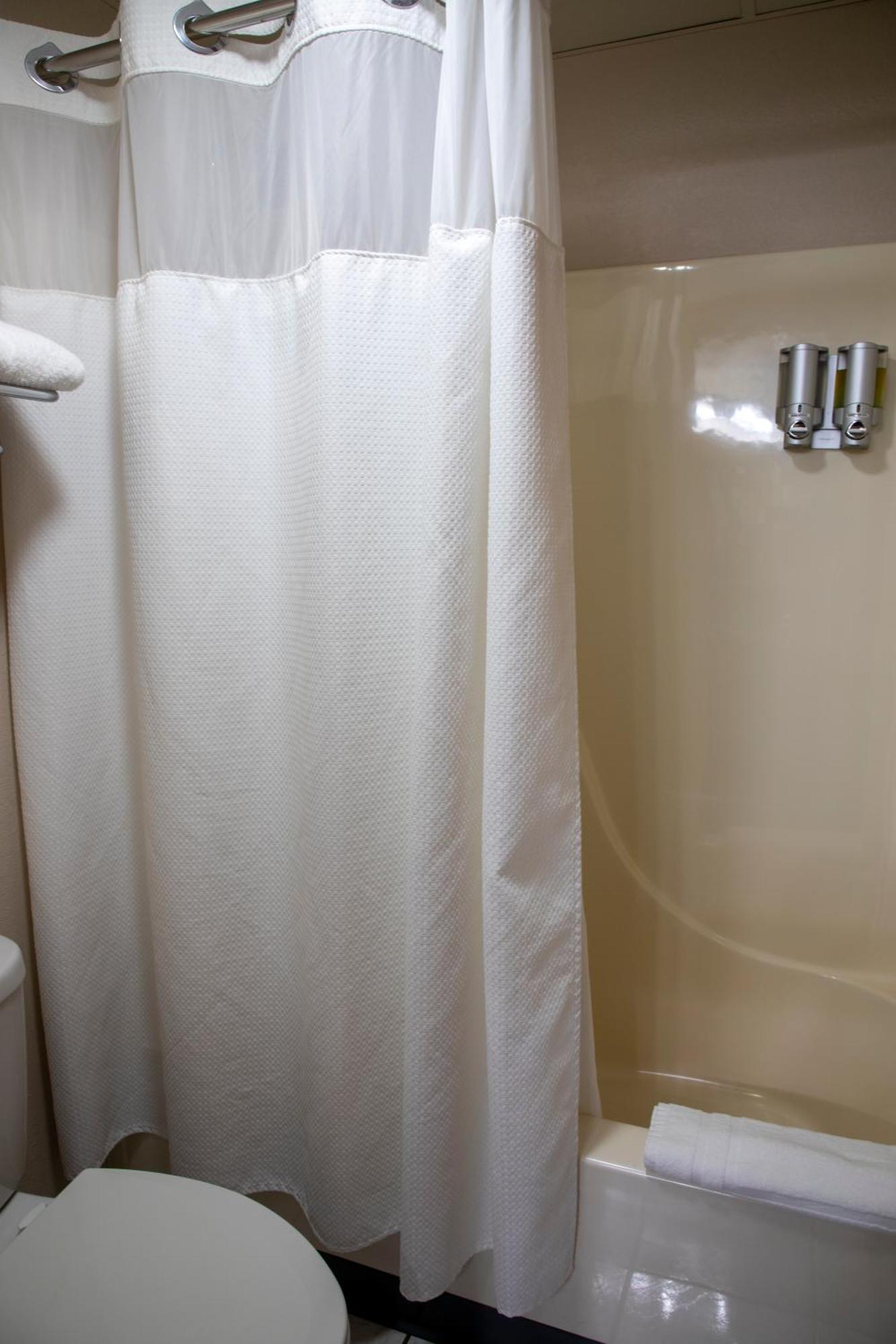 King Suite with Jetted Tub