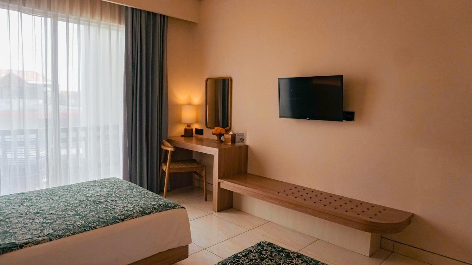 Deluxe Double or Twin Room with Balcony