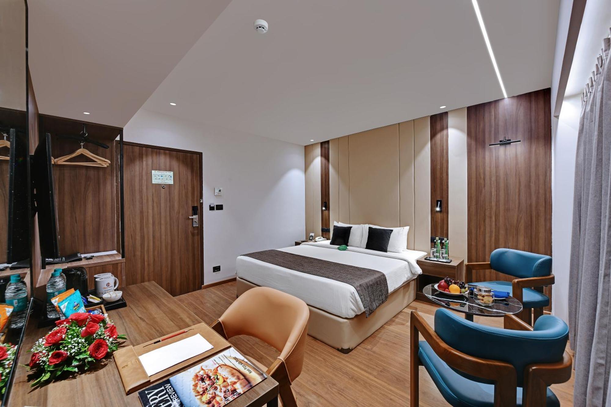 Superior King Room