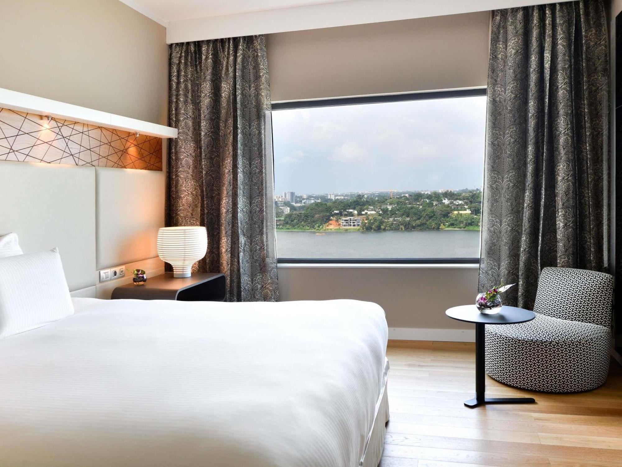 Superior Twin Room with City View