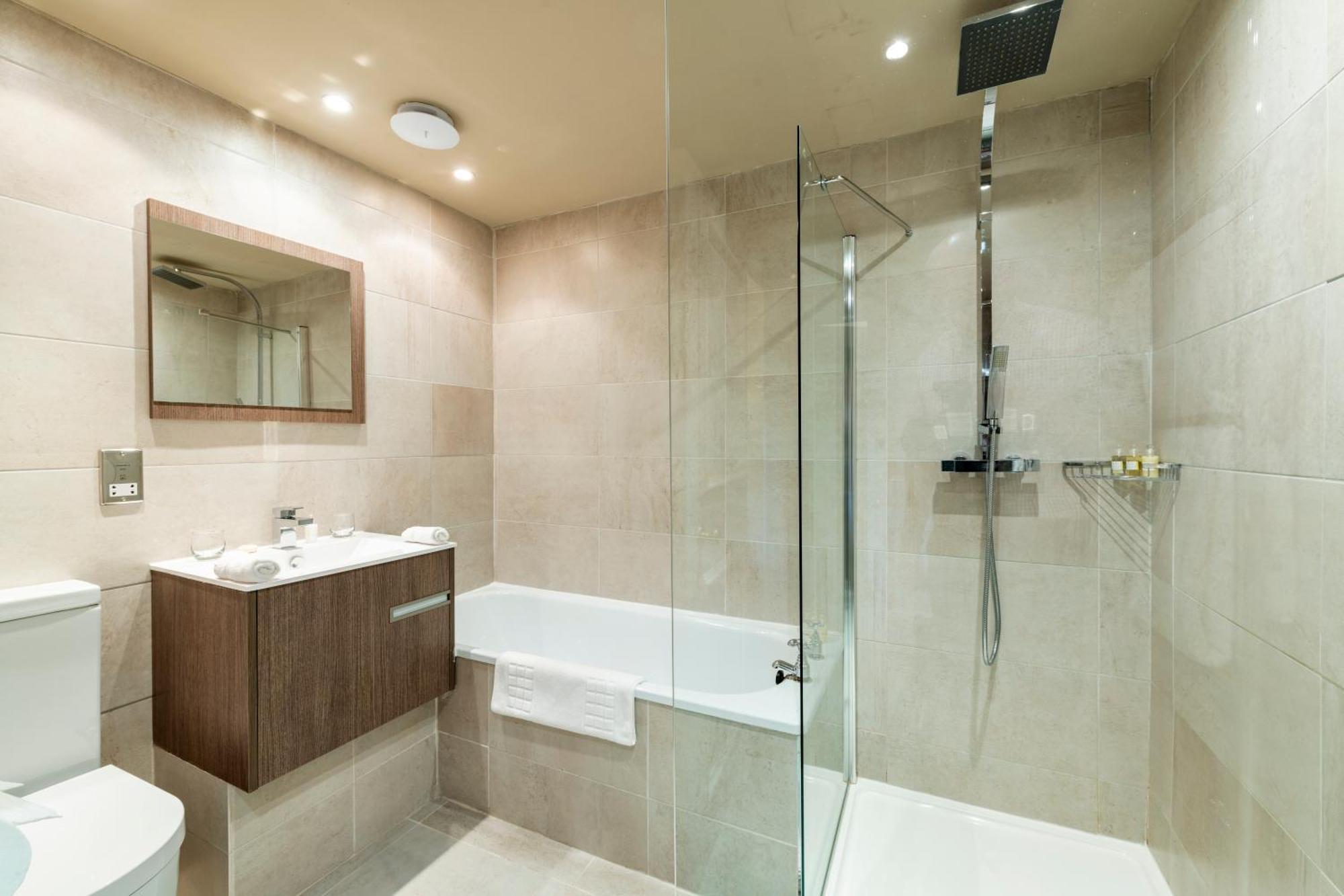 Deluxe Double or Twin Room with Garden View