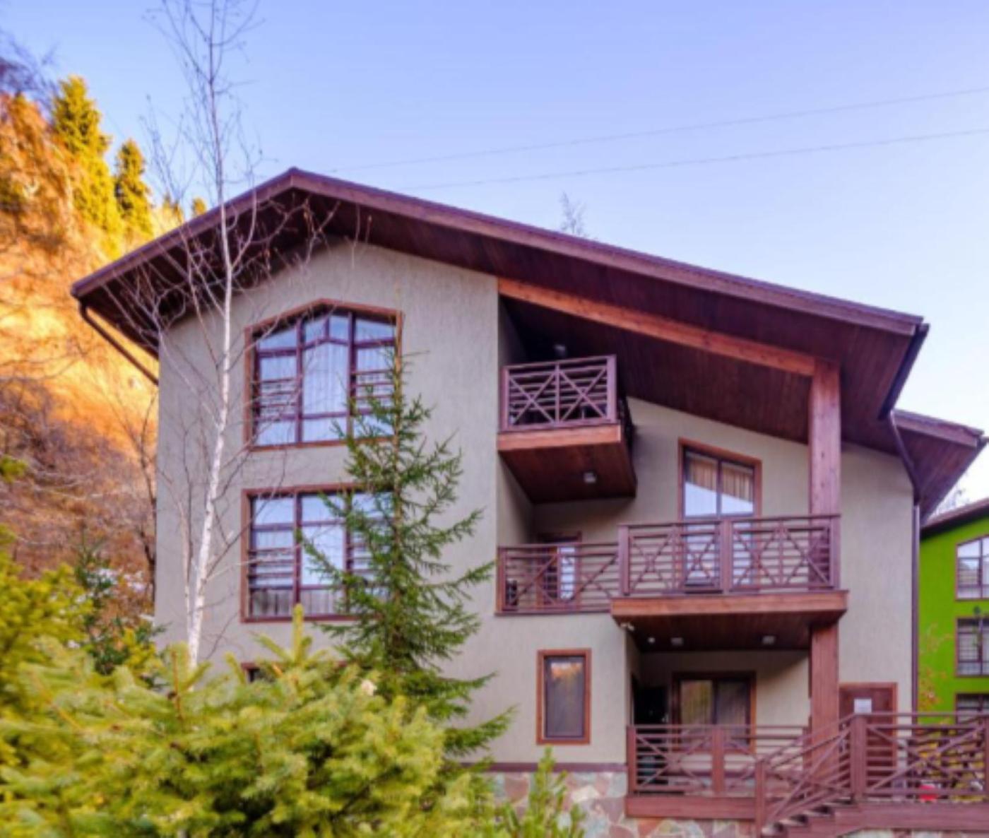 Superior Double or Twin Room with Mountain View