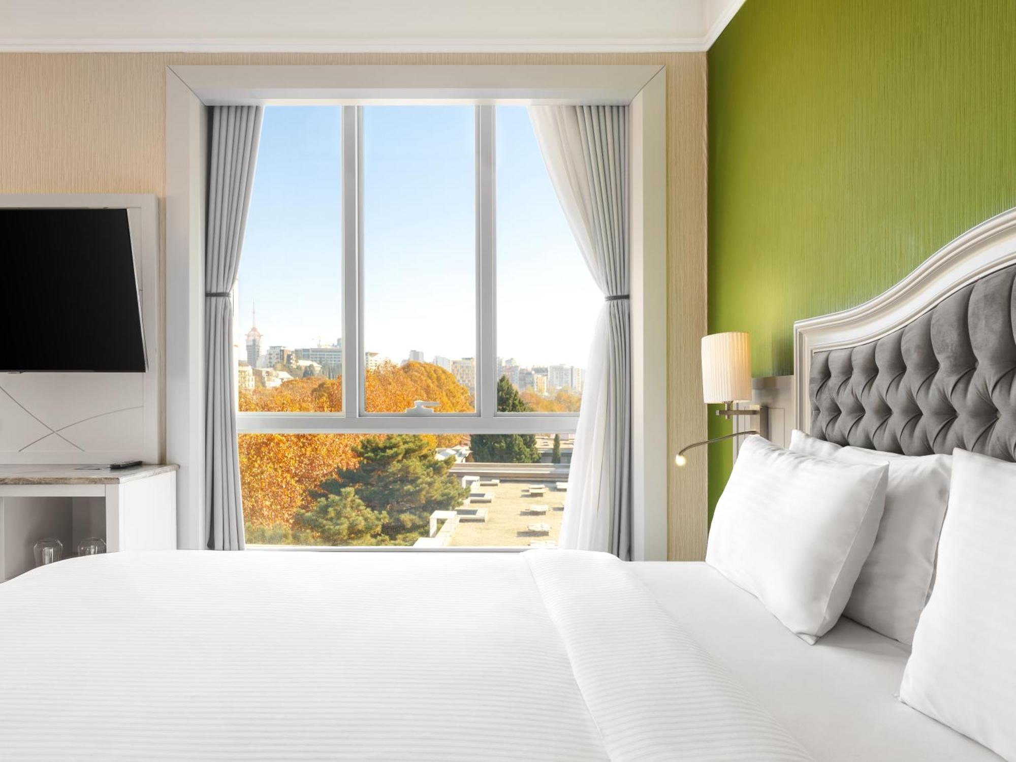 Executive Suite with One Double Bed