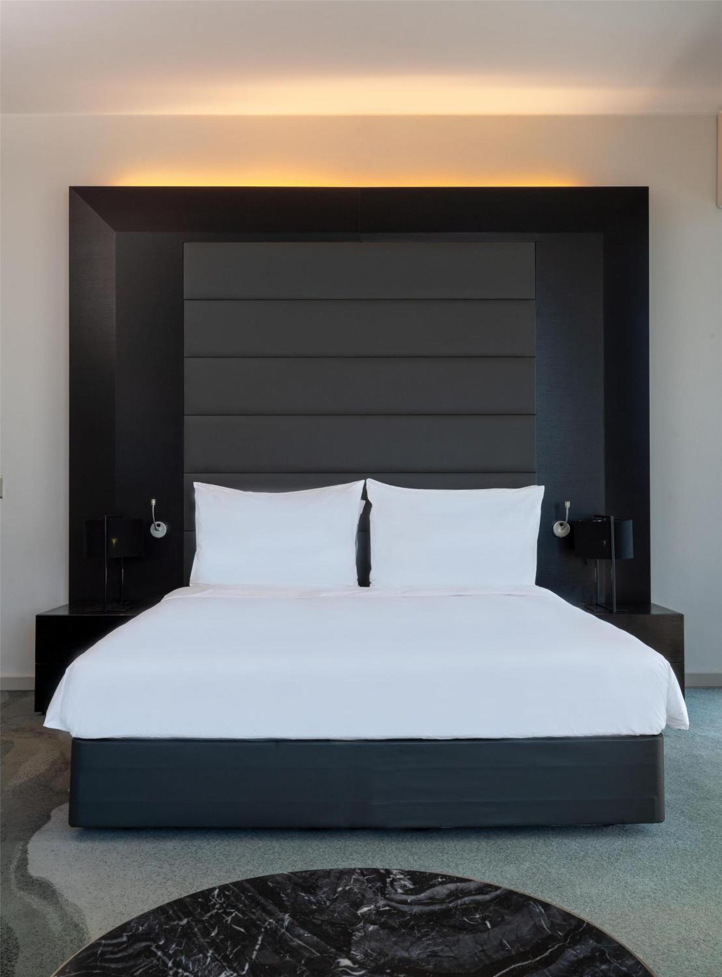 Junior Suite with Balcony and Sea View