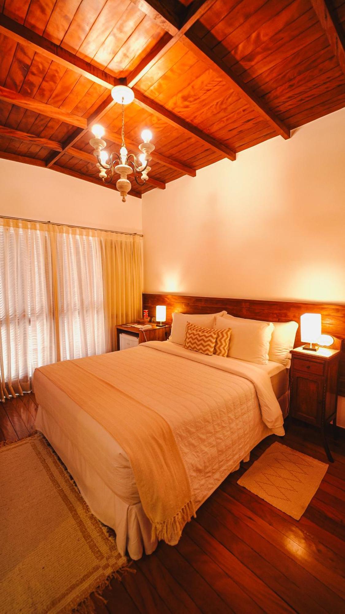 Deluxe Double or Twin Room with Spa Bath