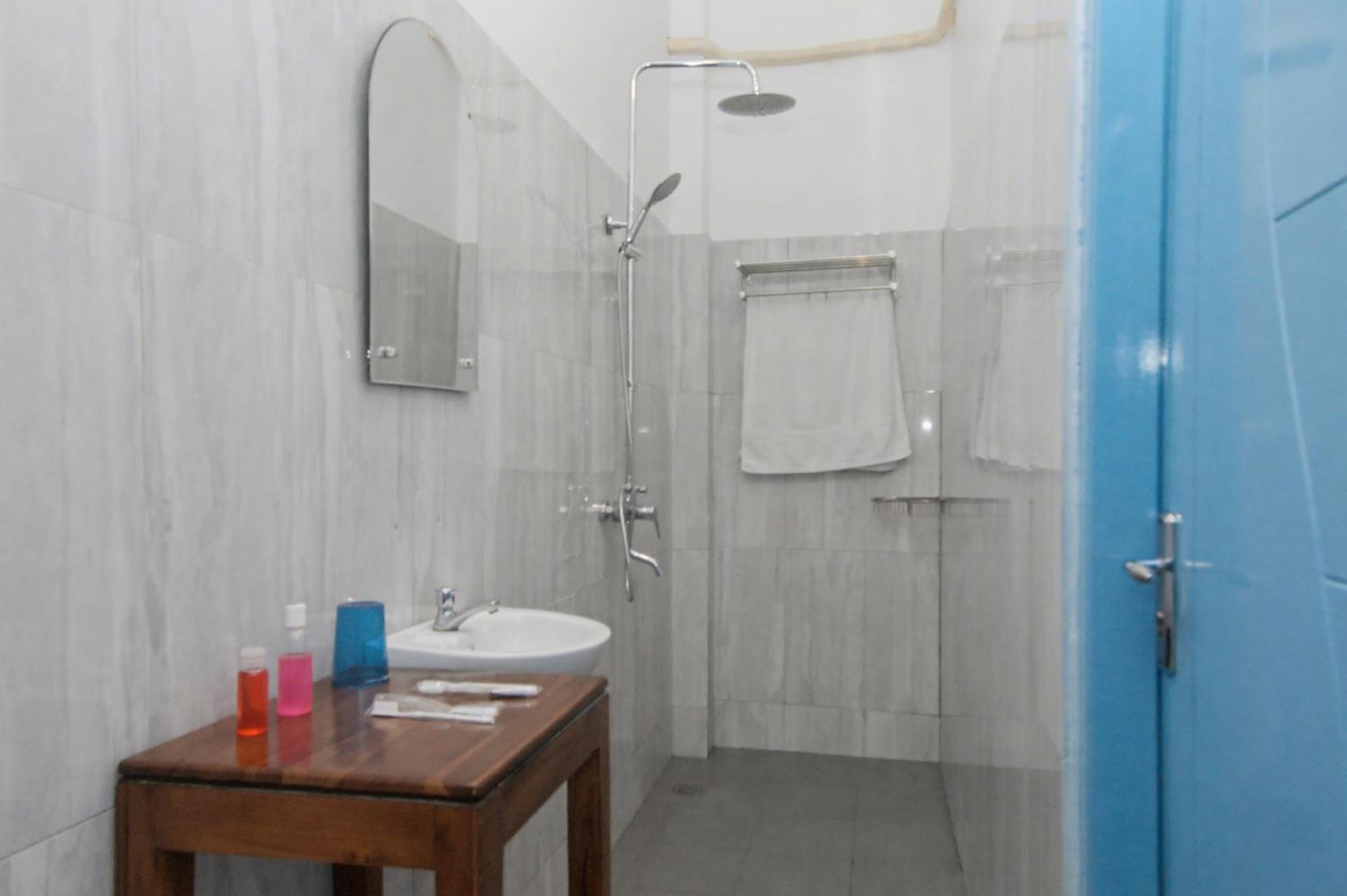 Twin Room with Balcony