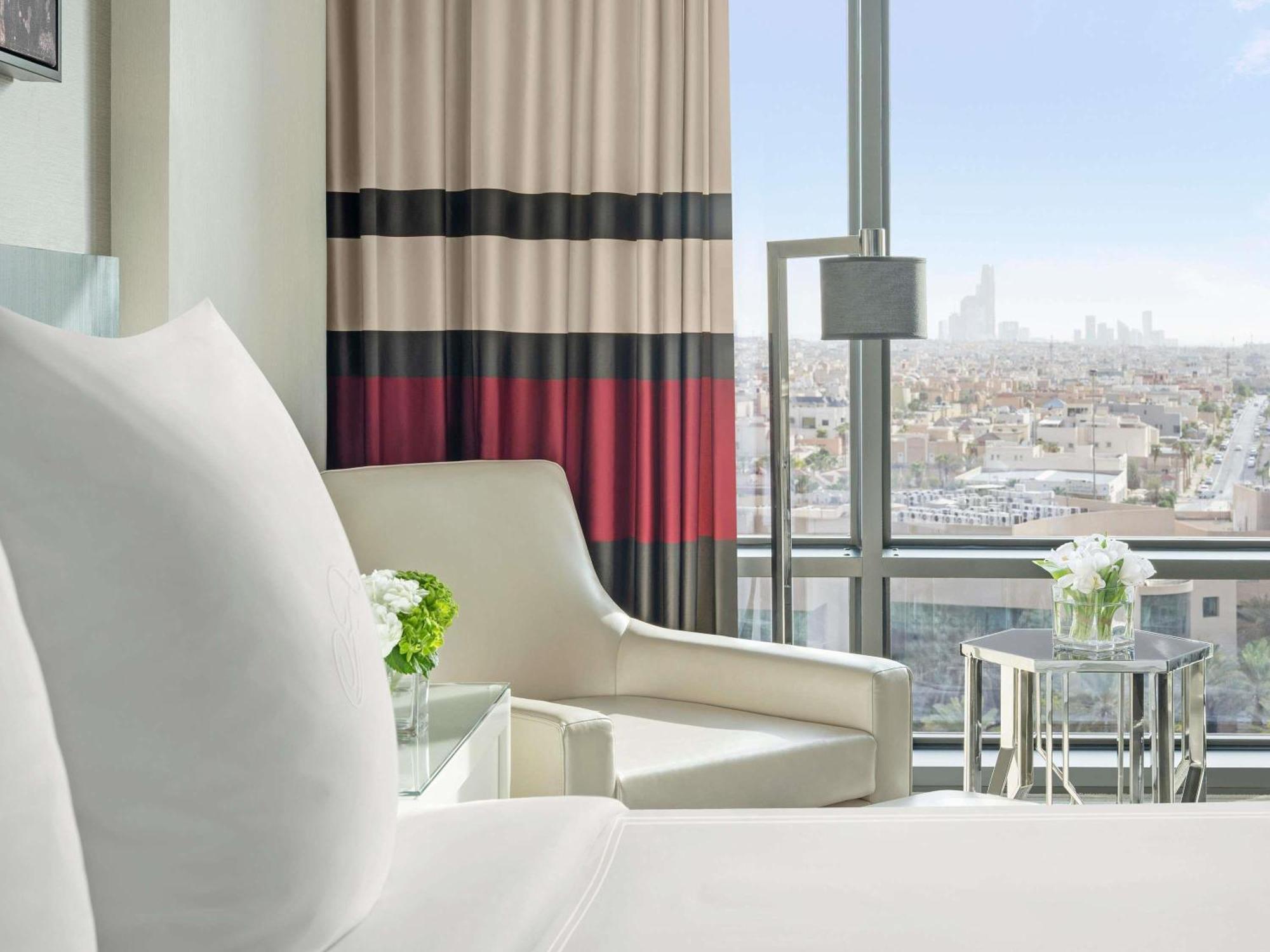 Three Bedroom Royal Suite - Nonsmoking
