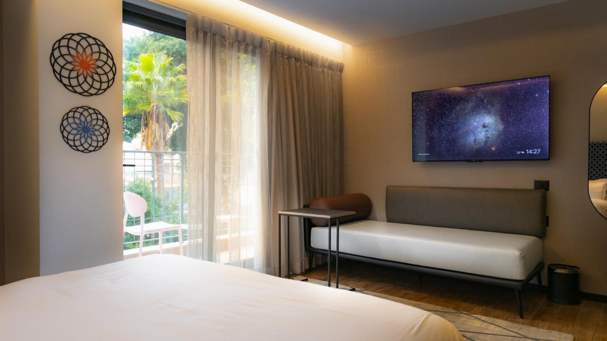 Superior Room with Balcony