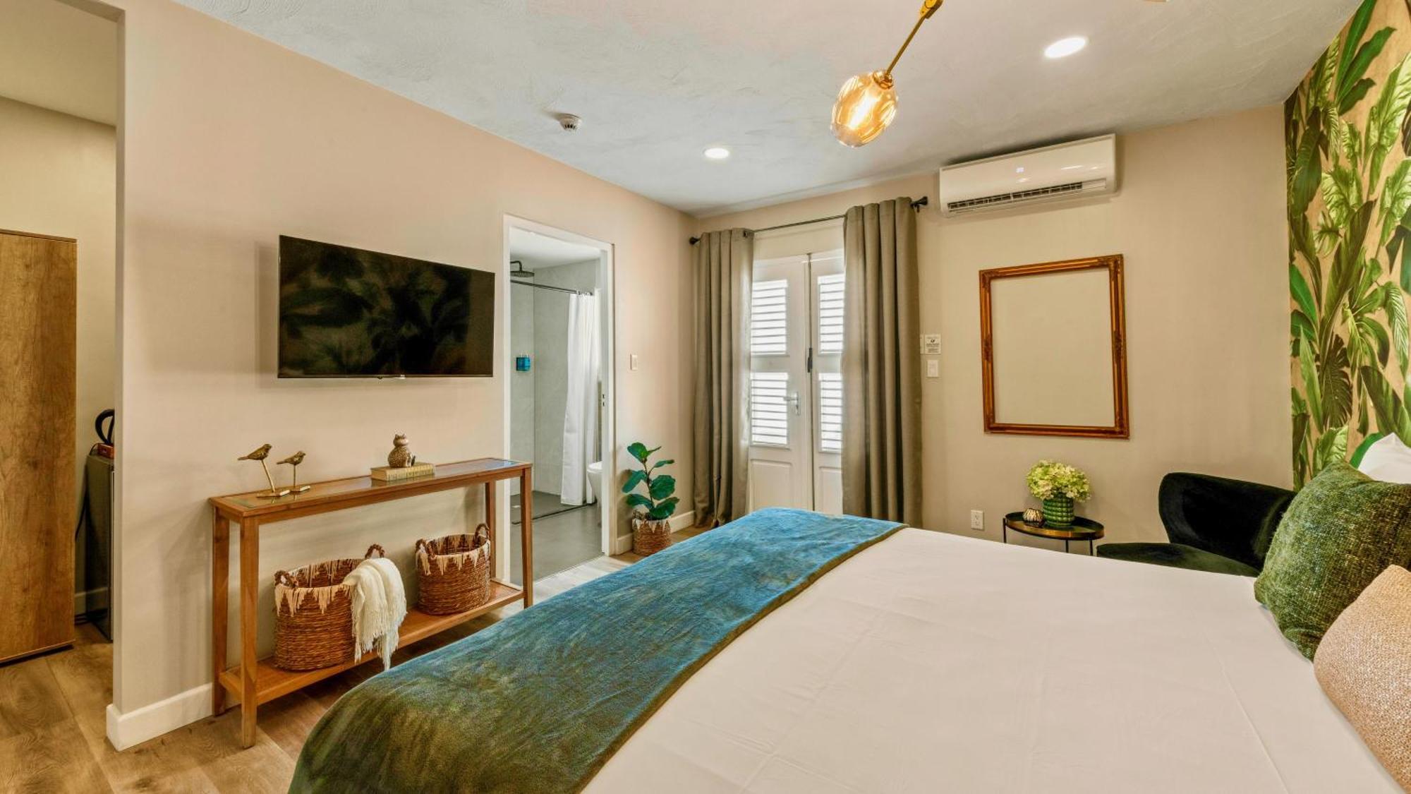 King Room