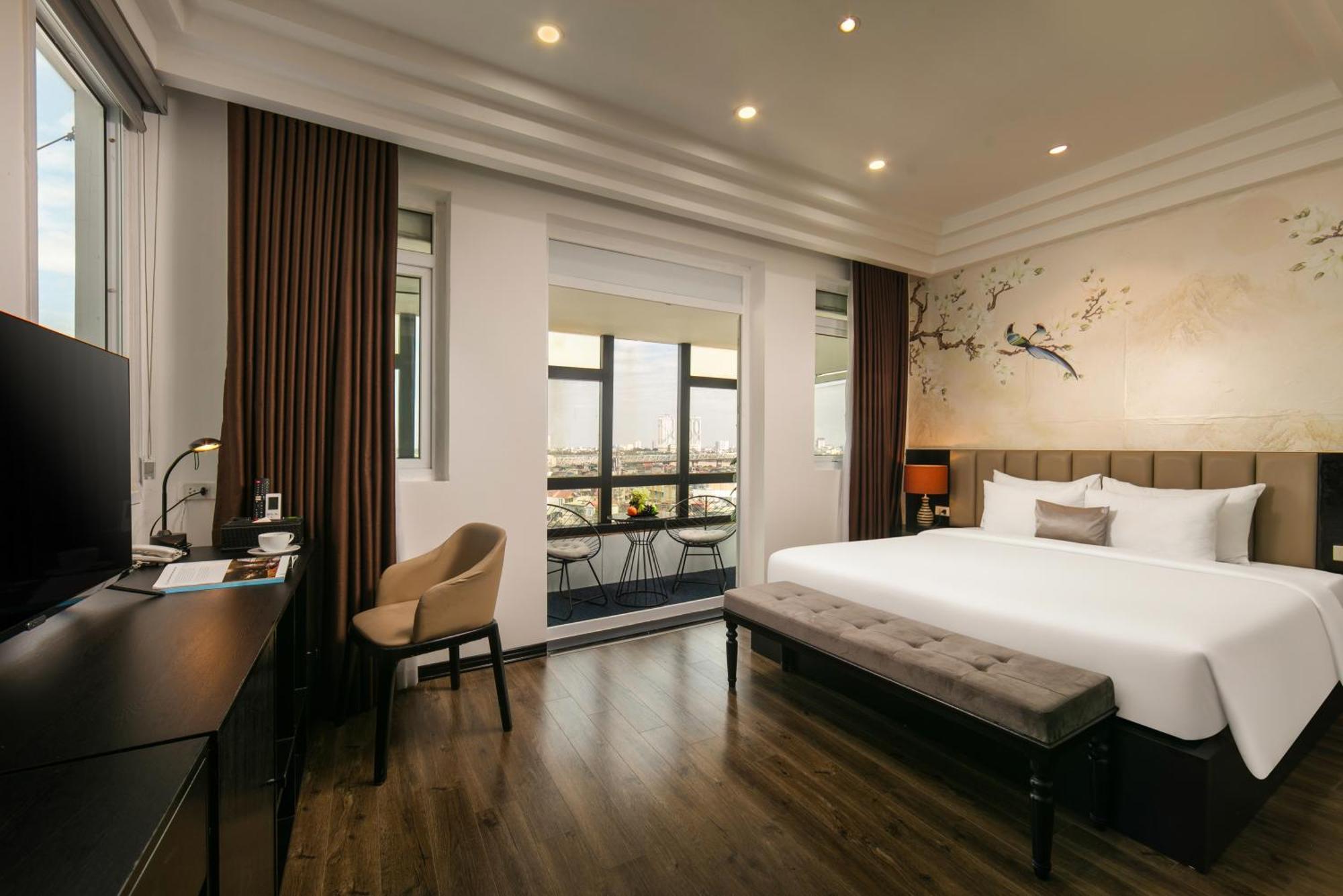Junior Suite with Balcony