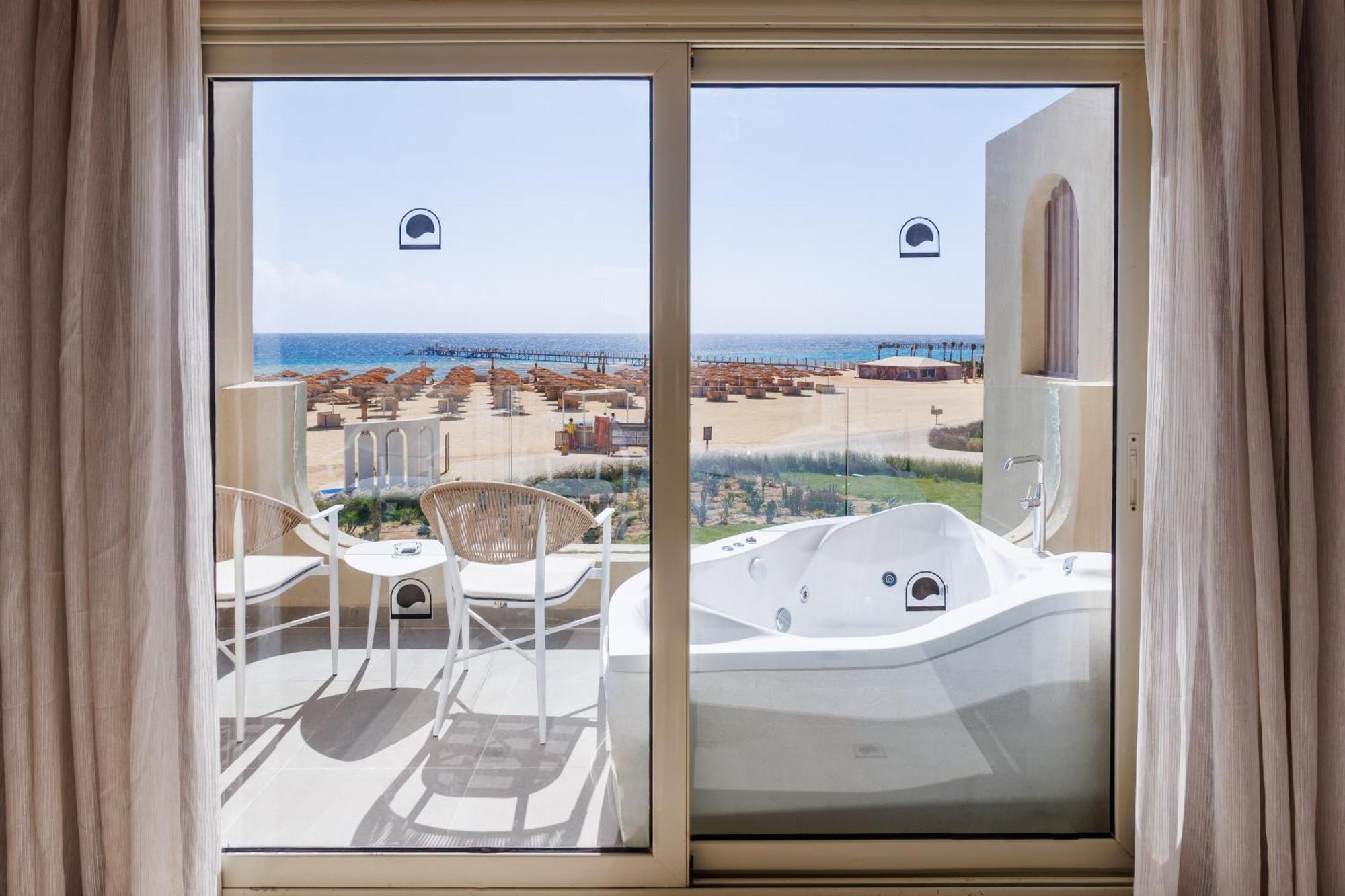 Anjum Jacuzzi Suite