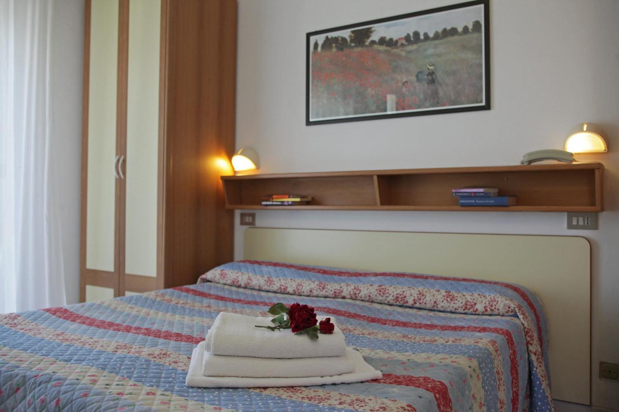 Single Room with Private Bathroom