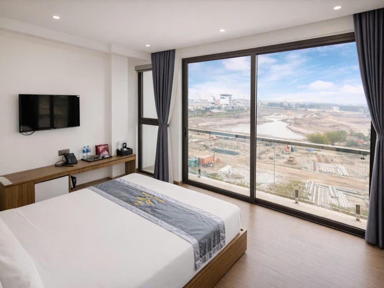 Deluxe Double Room with Balcony