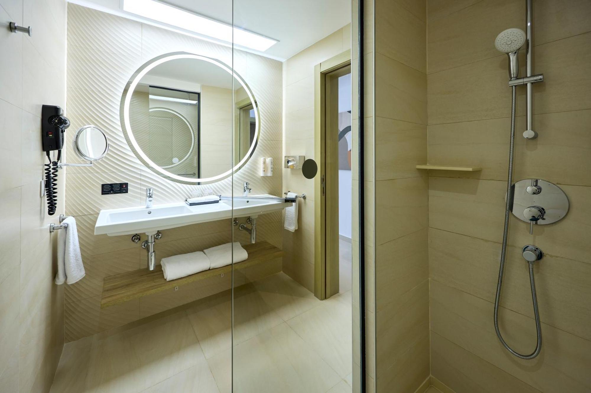 2 Bedroom Junior Suite Ocean View
