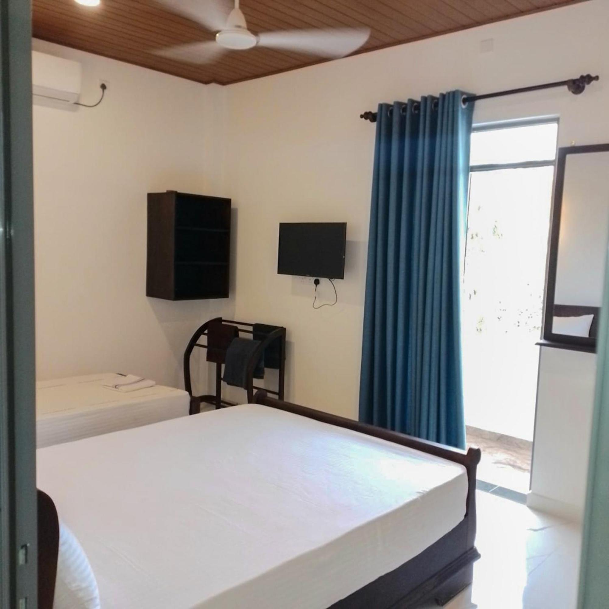 Triple Room with Private Bathroom