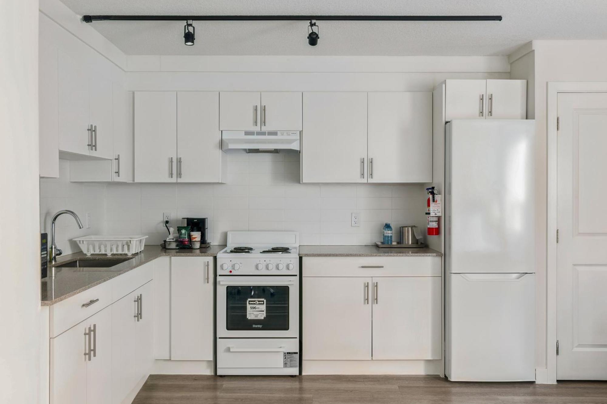 One Bedroom Suite with Kitchenette and Sofabed, 1 Queen Bed - Non-Smoking/Not Pet-Friendly