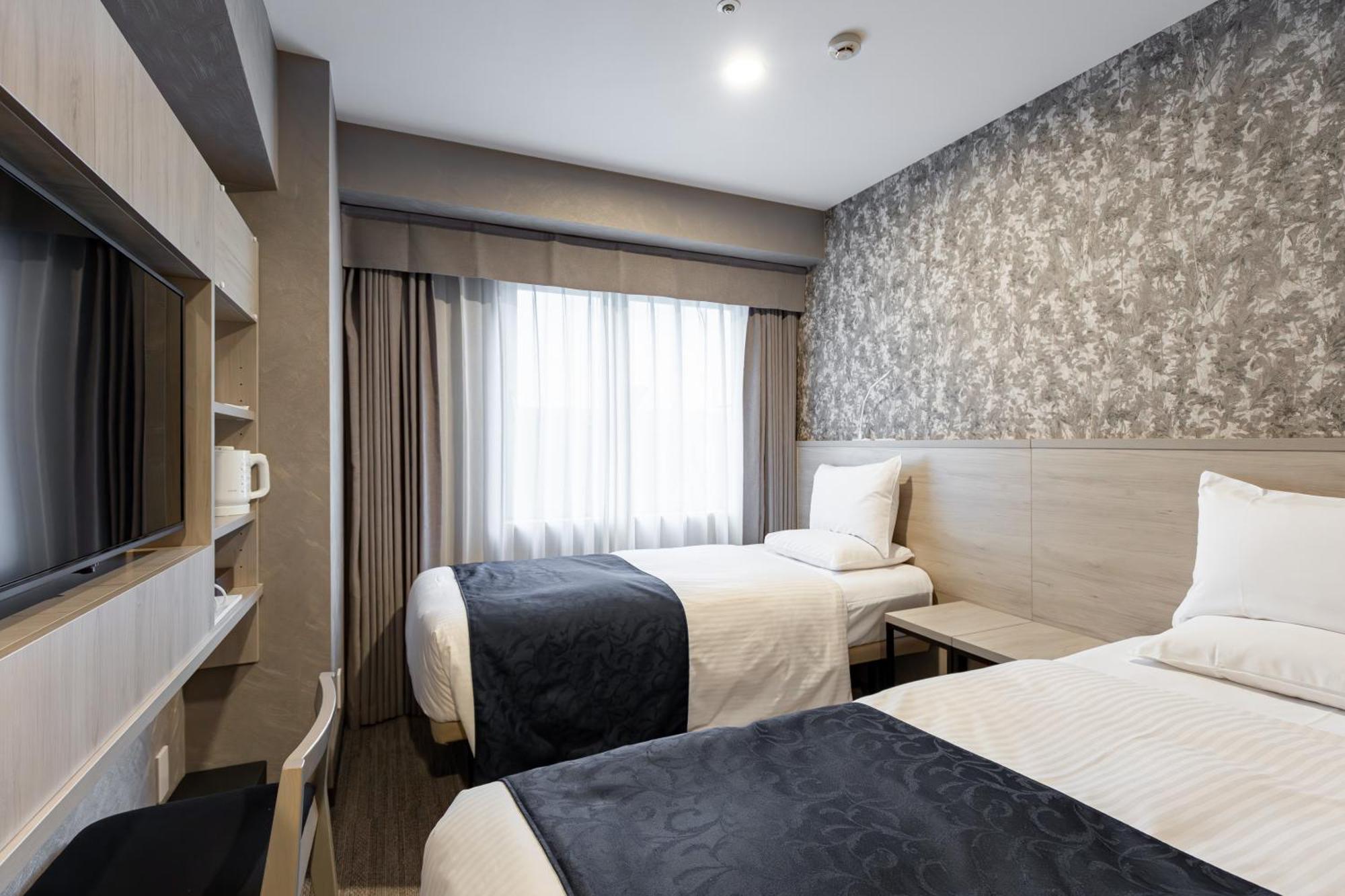 Standard Twin Room - Non-Smoking