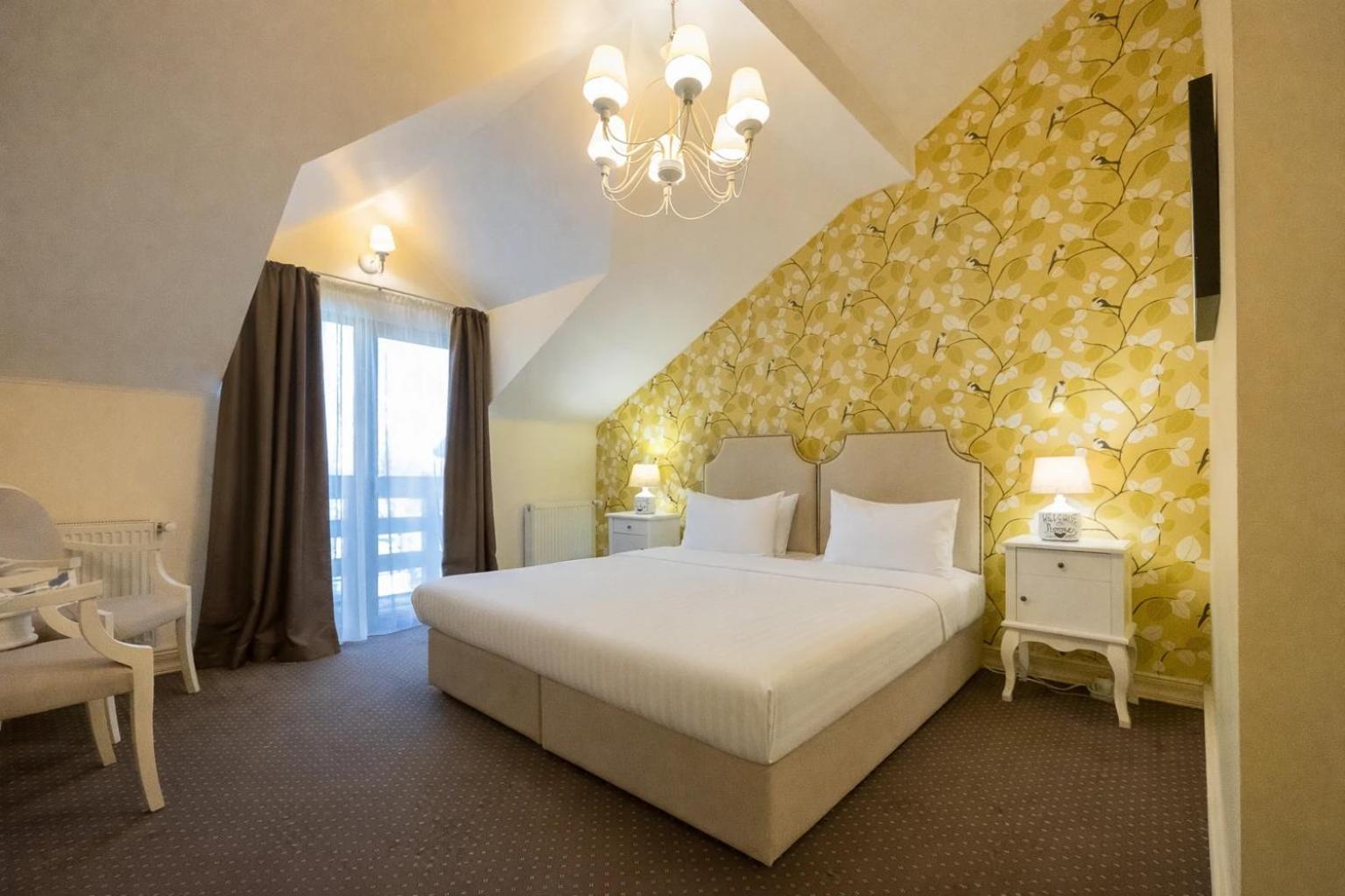 Double or Twin Room with Terrace