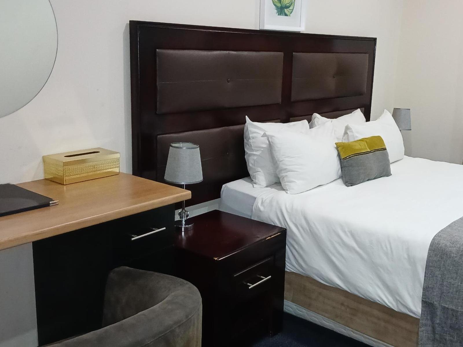 Comfort Queen Room