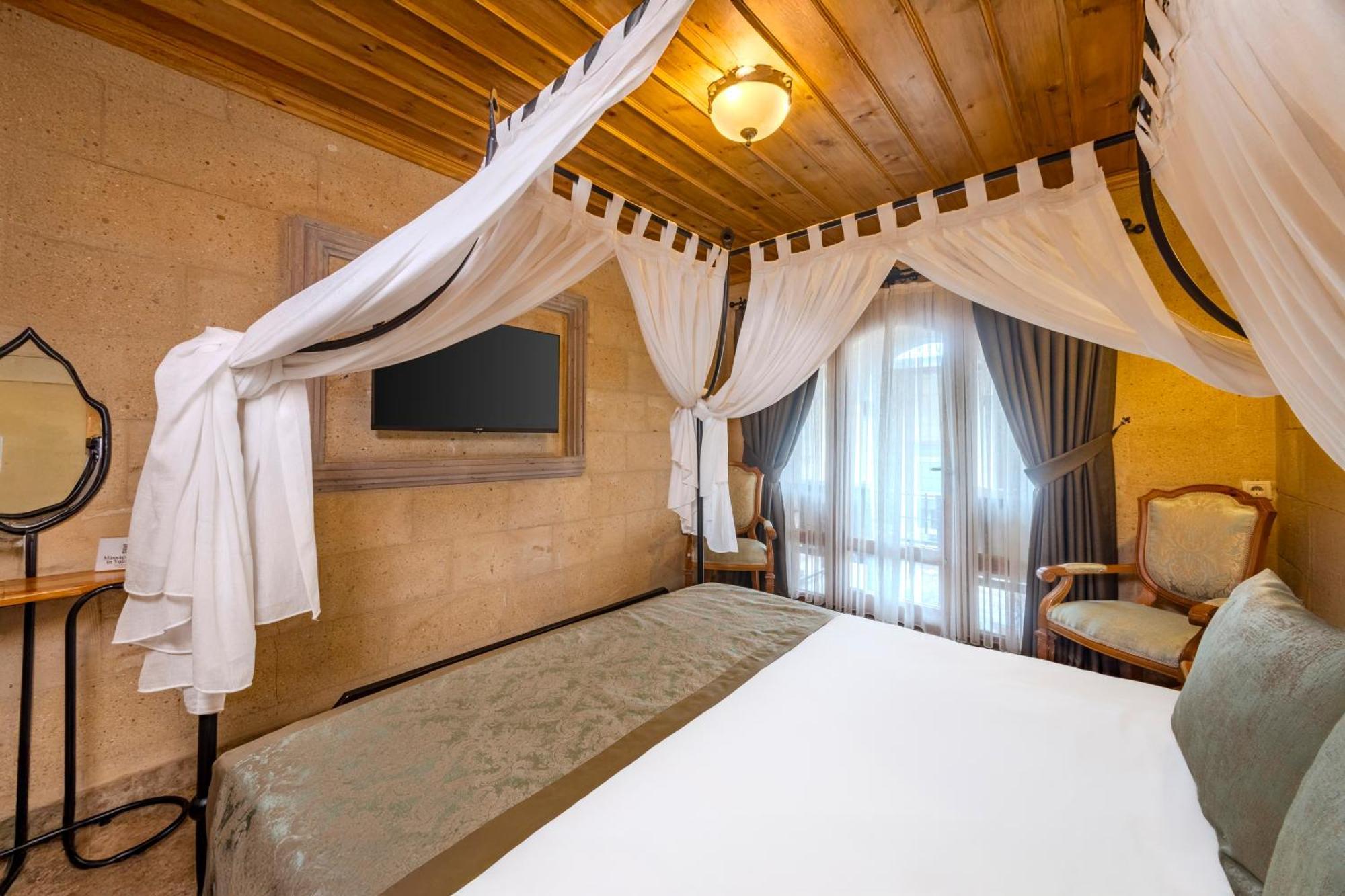 Stone Deluxe Double Room with Balcony