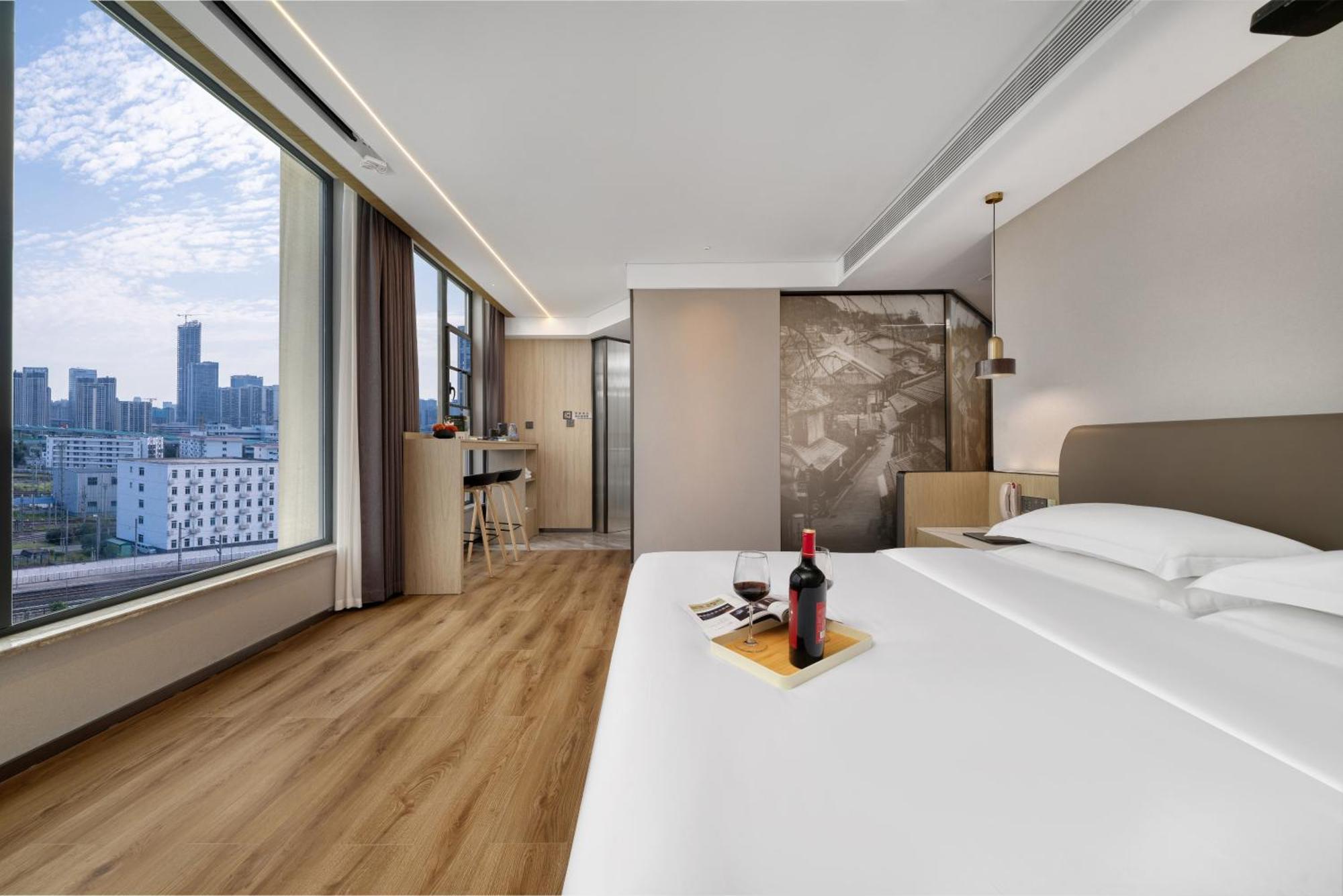 Deluxe Double Room with Bath