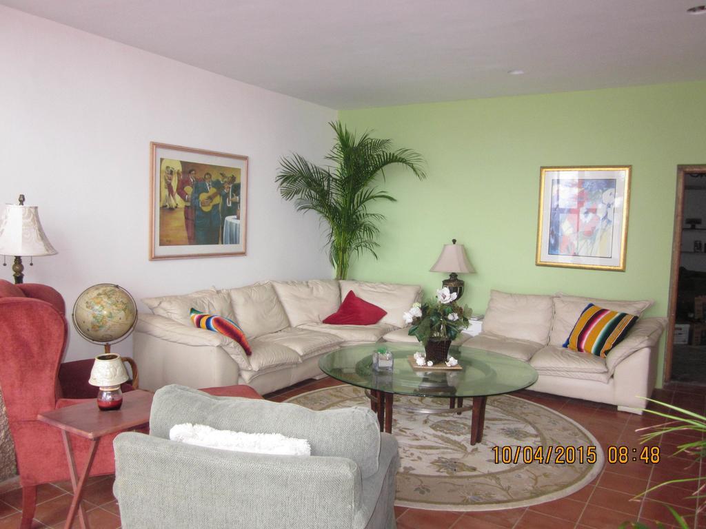Peach Room